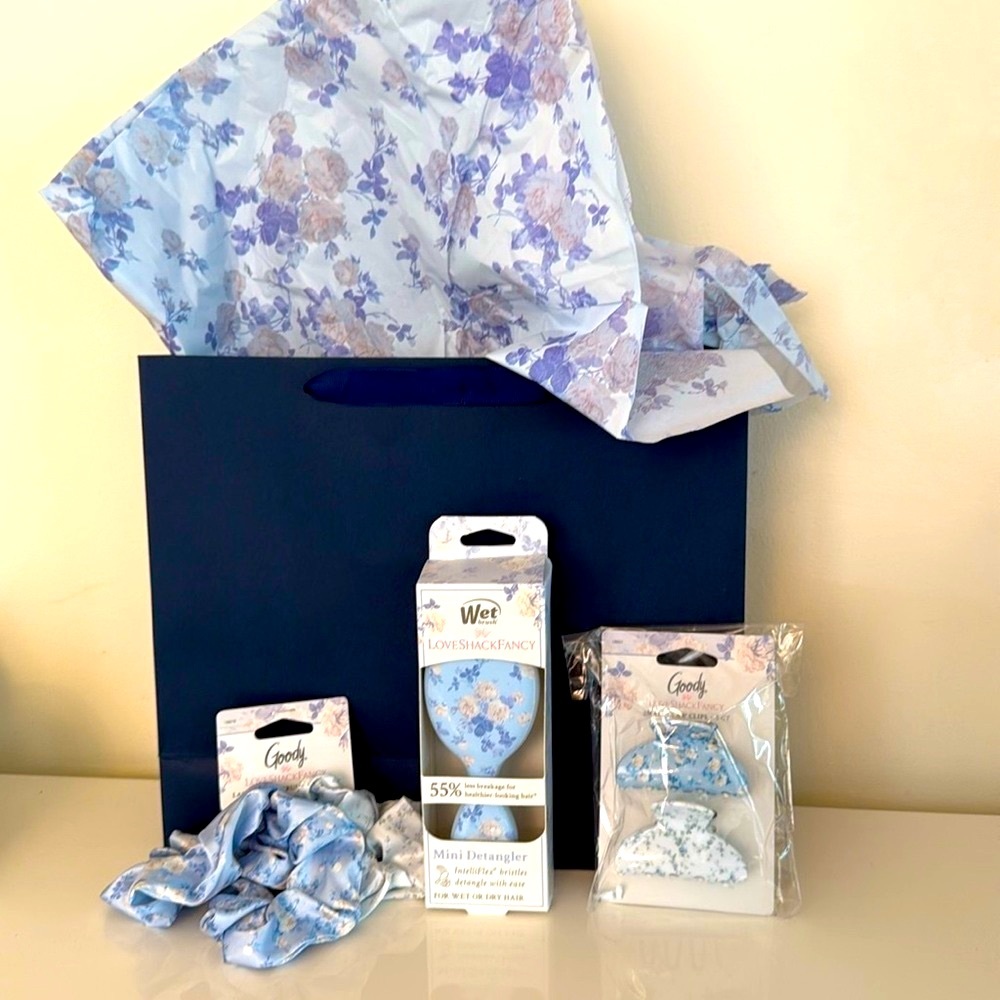 LoveShackFancy x Goodie x Wet Brush Blue Floral Hair Accessory Set Gift Wrapped